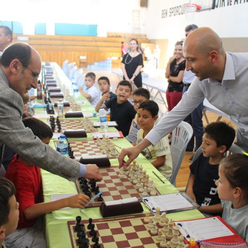 
                            Söke'de 16 İlden 180 Sporcu Ulusal Satranç Turnuvası'nda Buluştu
                        